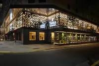 Hotel Grand Brizo Buenos Aires Отели рядом с достопримечательностью «Авенида Нуэве-де-Хулио»