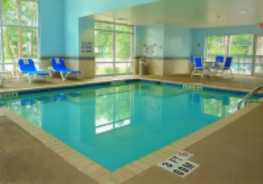 Comfort Suites Charleston West Ashley