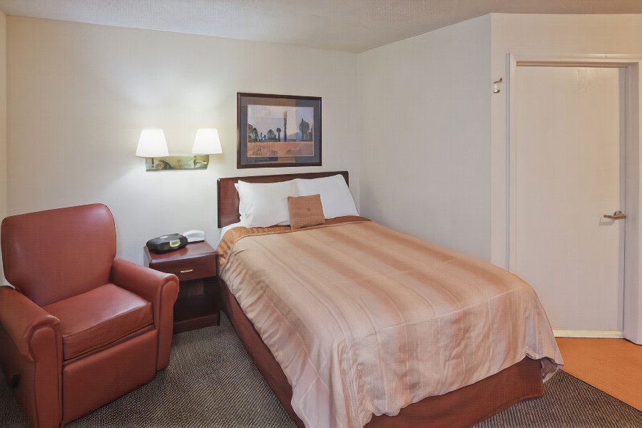 Sonesta Simply Suites Dallas Richardson