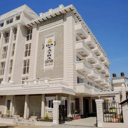 Da Yatra Courtyard Hotel & Resort