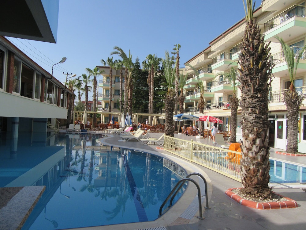 Çınar Family Suite Hotel (Cinar Family Suite Hotel)