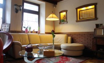 Hotel Simonis - Housity