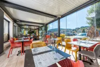 Hôtel Restaurant l'Aubergade - parking