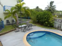 Mackay Seabreeze Apartments - Beach
