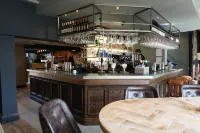 The White Hart Hotels in Harlington