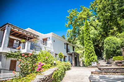 Finca Los Llanos فنادق في Berchules