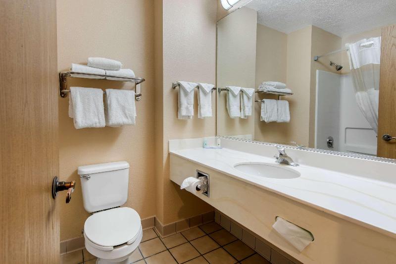 Quality Inn & Suites Albuquerque West