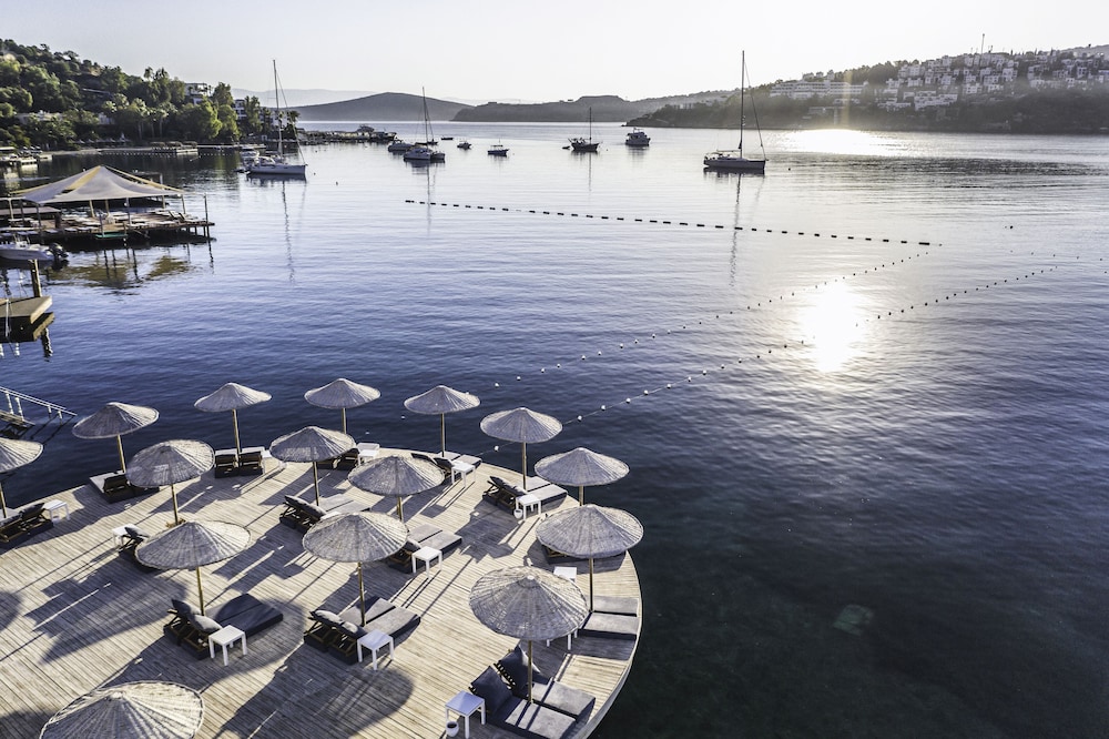 Cape Bodrum Luxury Hotel & Beach