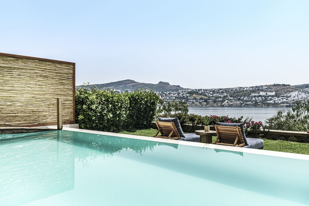 Cape Bodrum Luxury Hotel & Beach