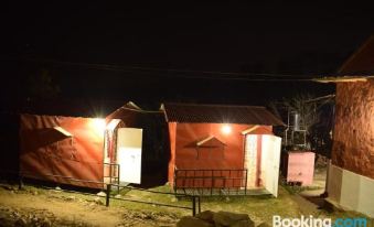 Nagarkot Trekkers Inn - Housity