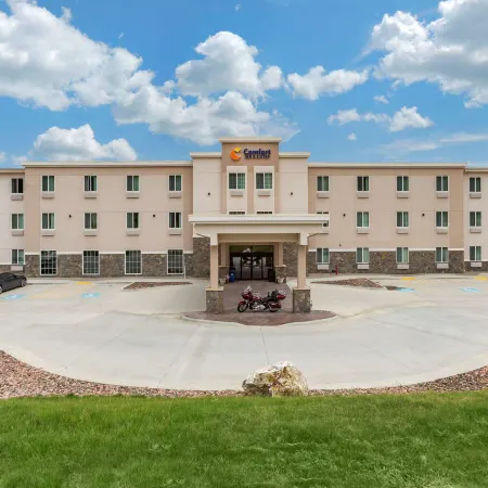 Comfort Inn & Suites Near Mt Rushmore