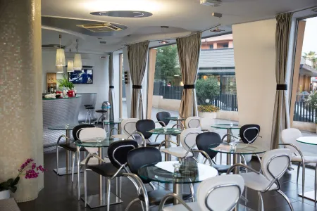 Hotel Kore Отели рядом с достопримечательностью «Camping la Pineta Village»