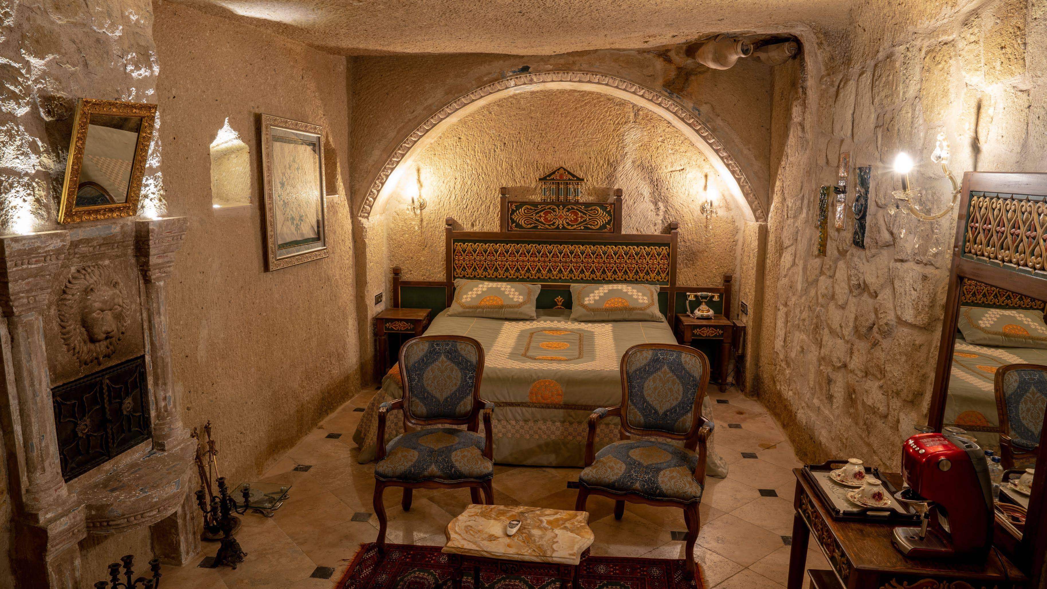 Elika Cave Suites