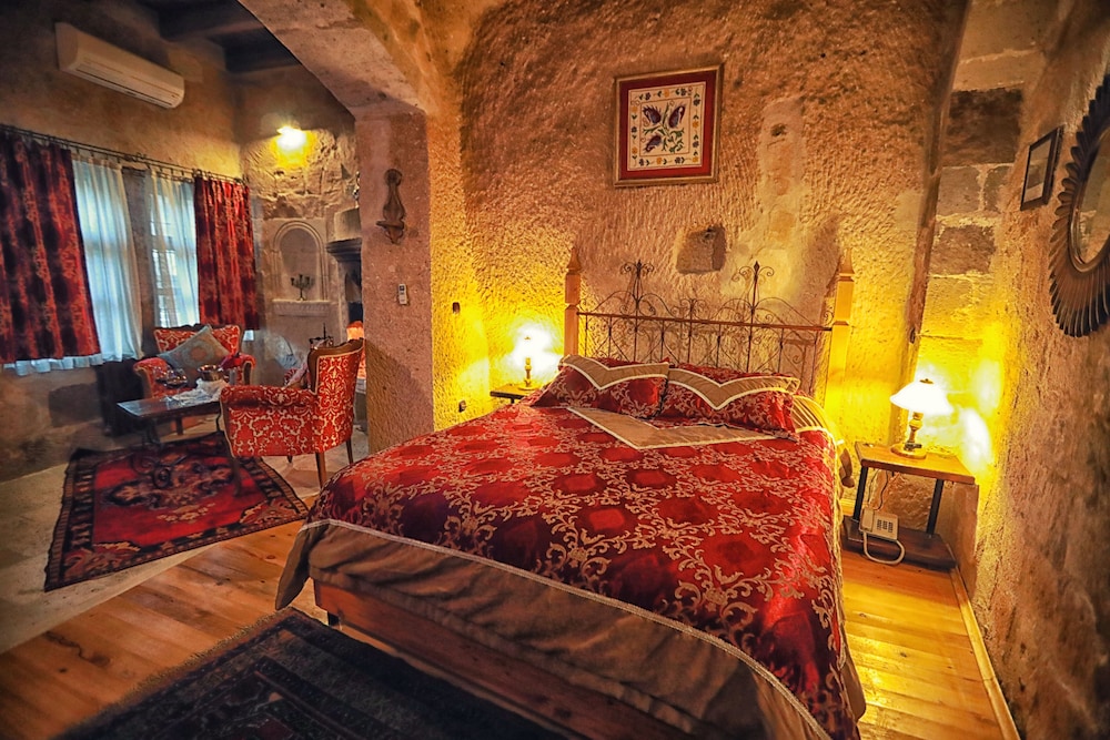 Traveller＇s Cave Hotel