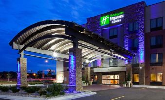 Holiday Inn Express & Suites Fort Dodge