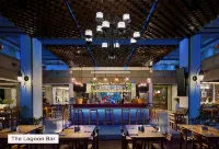 Ramada Encore by Wyndham Seminyak Bali - Bar