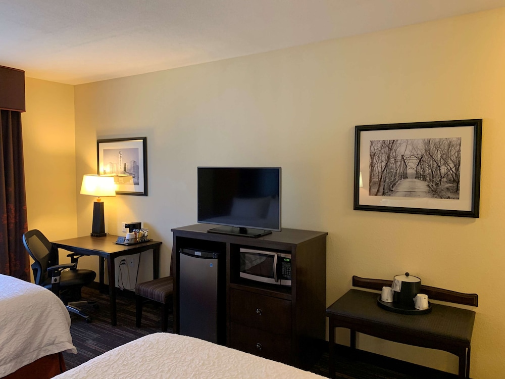 Hampton Inn Poplar Bluff