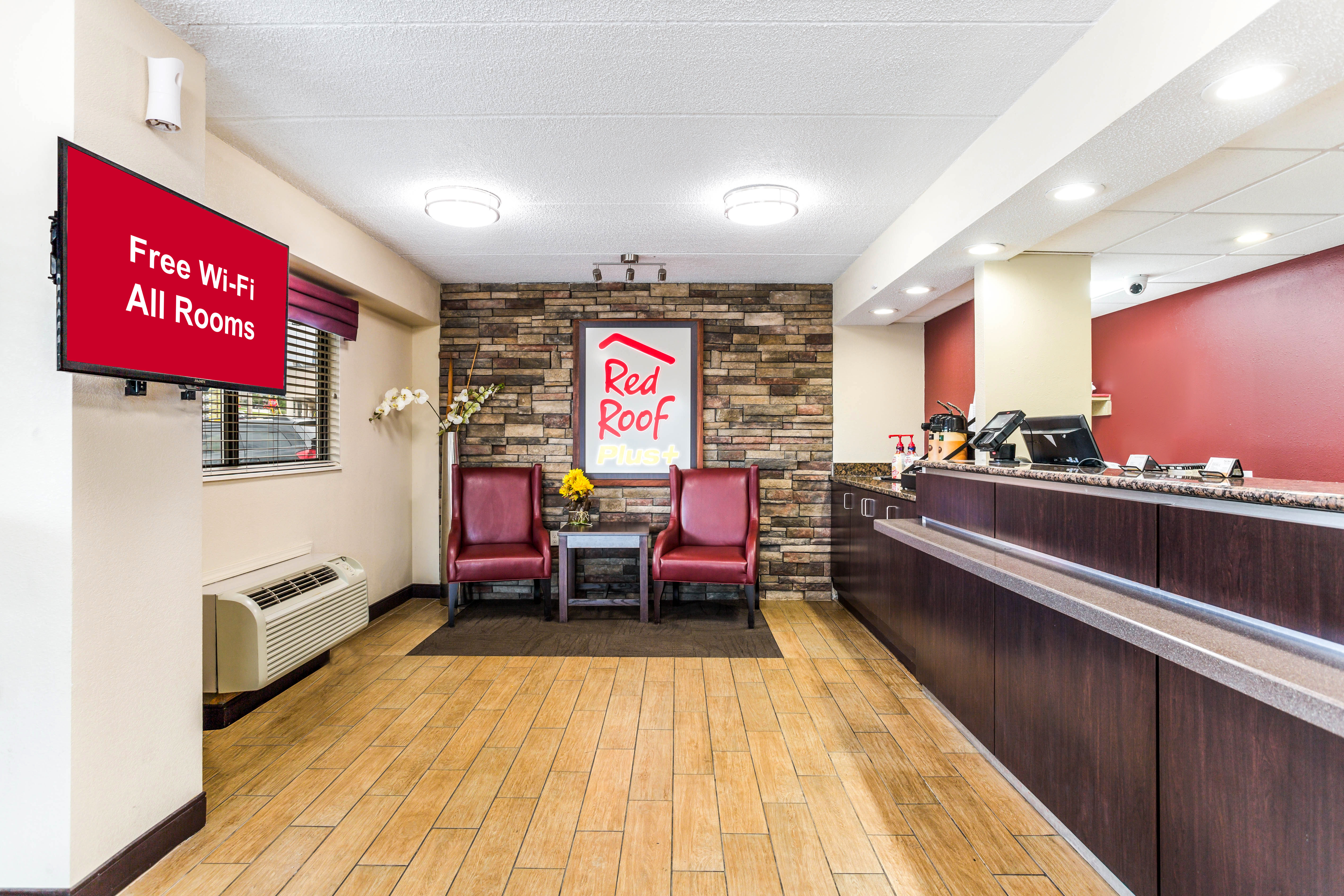 Red Roof Inn Plus+ Nashville North - Goodlettsville