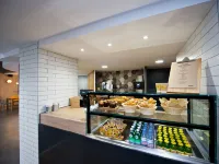 Staycity Aparthotels Marseille Centre Vieux Port Hoteles cerca de Centro comercial Centre Bourse