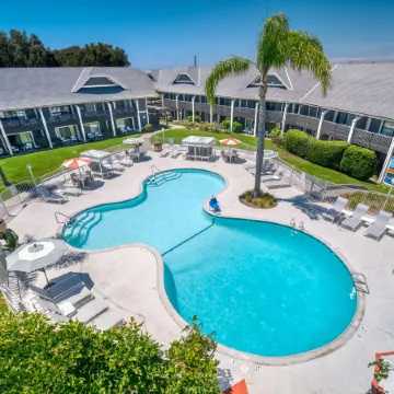 Carlsbad by the Sea Hotel Отели рядом с достопримечательностью «Флауэр Филдс»