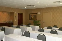 Hampton Inn & Suites Norfolk-Airport - piscine
