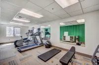 Holiday Inn Express & Suites Greenville Airport Hotel di Greer