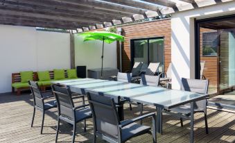 Nid Douillet (Shr170) - Housity
