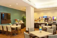 Holiday Inn Express Manhattan Times Square South
