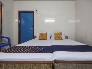 OYO 65068 Hotel Thavamani