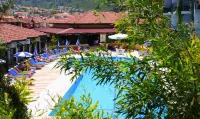 Hisar Holiday Club - Uima-altaat