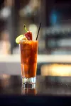 DoubleTree by Hilton San Francisco Airport North Bayfront - Bares