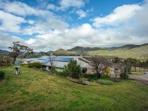 Eagle Hill by Your Innkeeper Mudgee