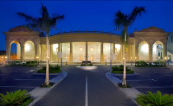 亞歷山大綠色廣場希爾頓酒店 酒店