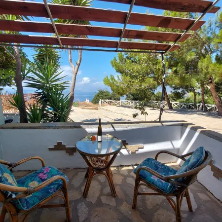 Apartment 800m from Koumeika, Samos