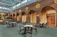 Ramada by Wyndham Fredericton - breakfast