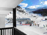 Le Panoramic Hotels in Flaine