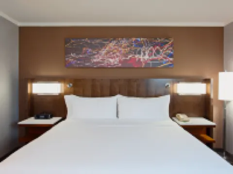 Holiday Inn LONG BEACH AIRPORT by IHG โรงแรมในลองบีช