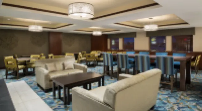 智選假日套房酒店舍伍德帕克- 埃德蒙頓區