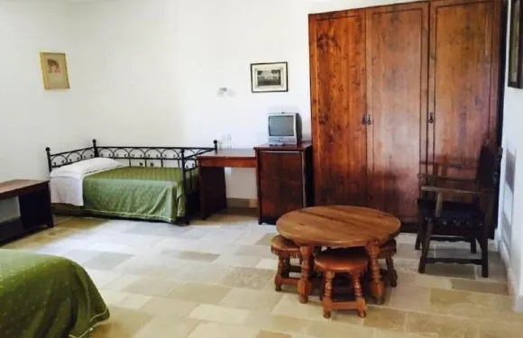 阿格里特里亞翁貝託安格里薩尼酒店