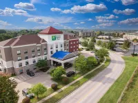 Holiday Inn Express & Suites SPRINGFIELD-MEDICAL DISTRICT by IHG Hotels near Kickapoo Corners
