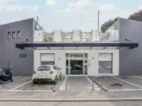 Dolce Vita STLAURENTDUVAR站附近的飯店