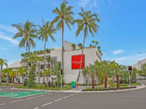 Ramada By Wyndham Cairns City Centre Hotels in Cairns