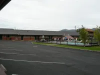 Walker River Lodge - Motels
