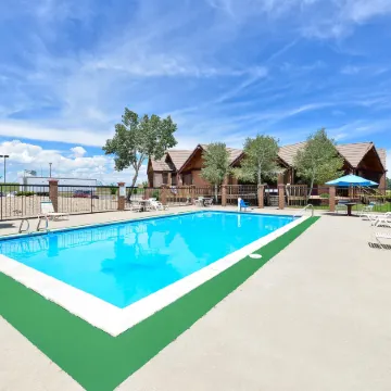 Americas Best Value Inn and Suites Fort Collins East I-25