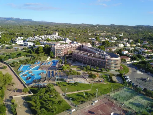 Ohtels Les Oliveres - parking