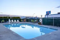 Motel 6 Wenatchee, WA - Kolam Renang