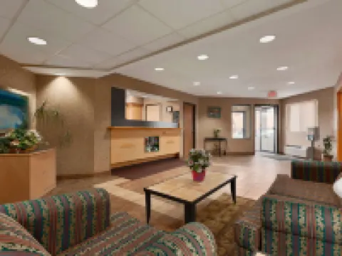 Riverdale Inn Hotels in West Springfield