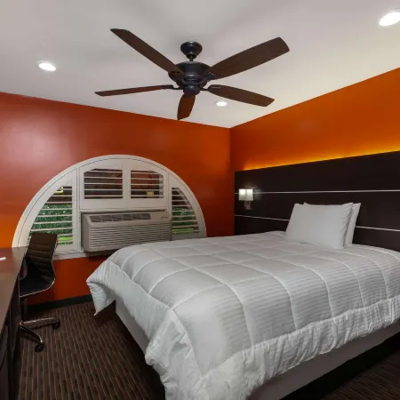 Hotel Vinea, a Travelodge by Wyndham