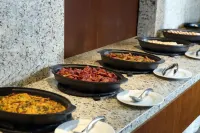 Marinn Place Financial District - 조식 운영
