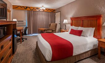 Best Western Plus Rivershore Hotel